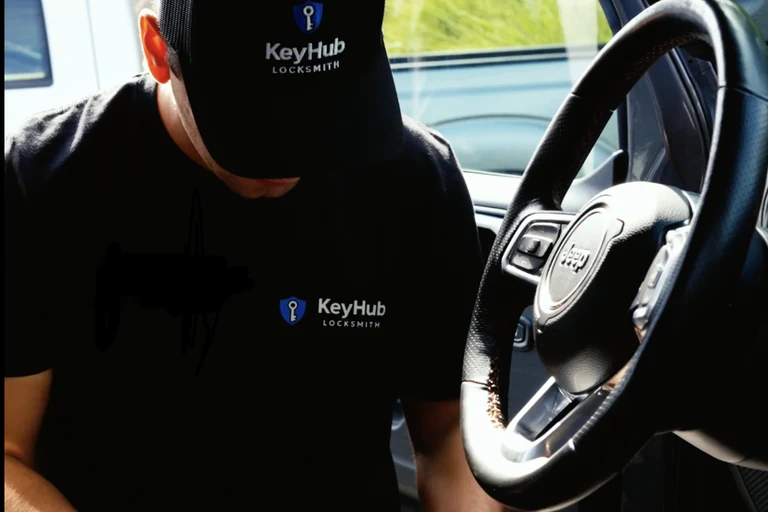 KeyHub Locksmith technician programming a new car key